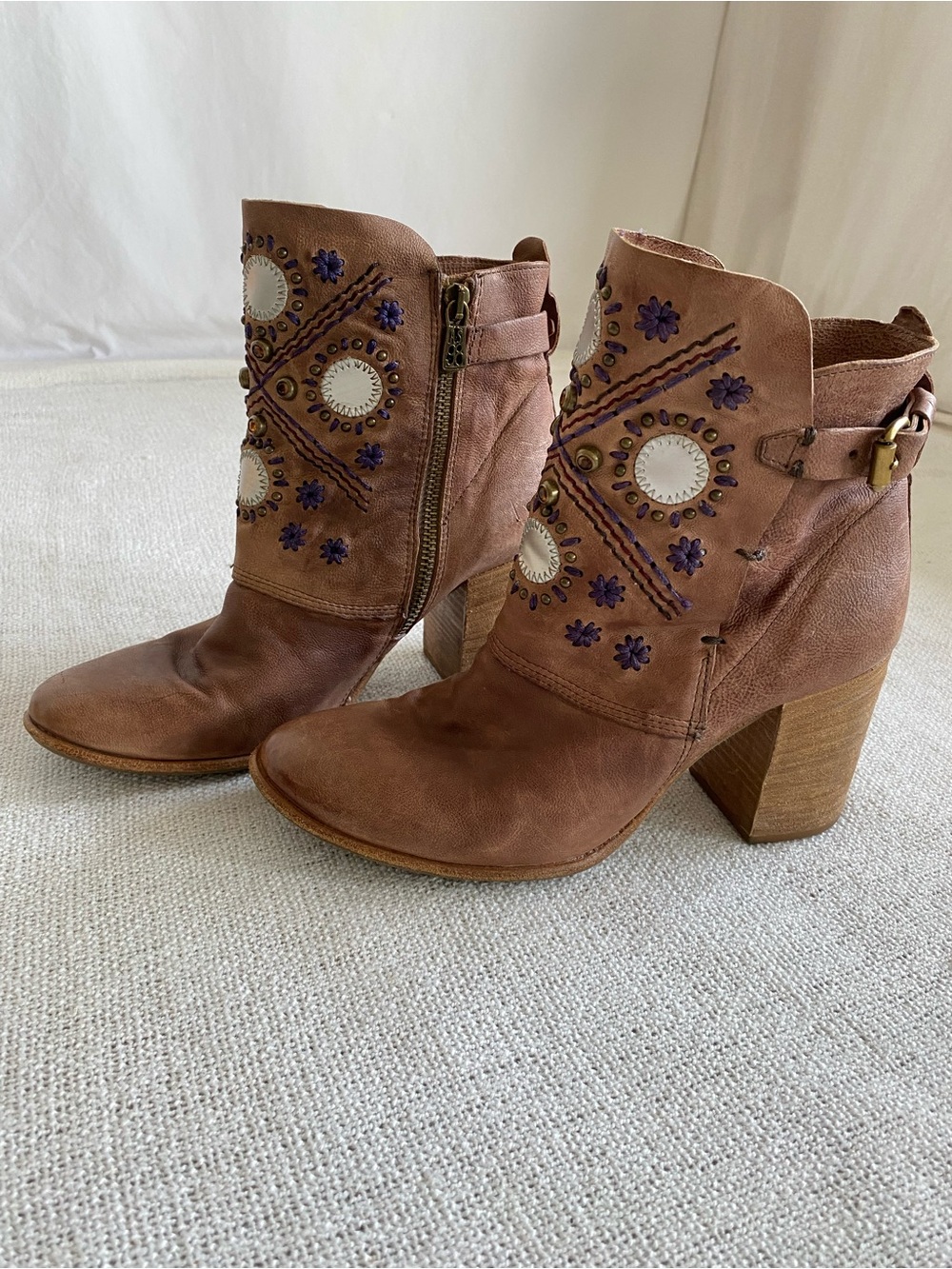 AS98 Leather Embroidered Ankle Boots 39 Brown Studded Boho Western Artisan